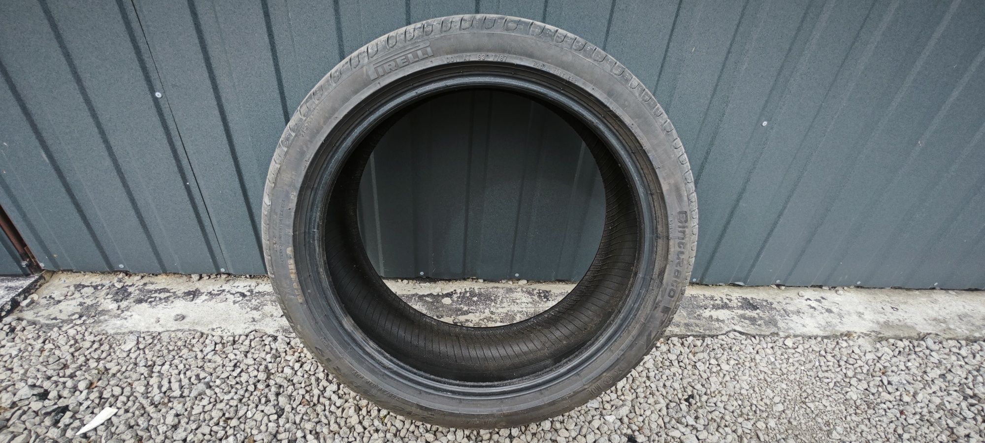 Pirelli Cinturato P7 245/40/19 98Y Run Flat