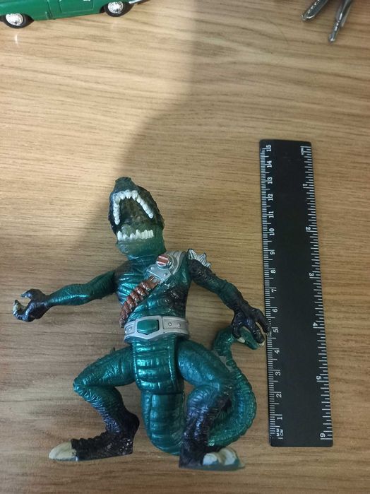 Іграшка Godzilla