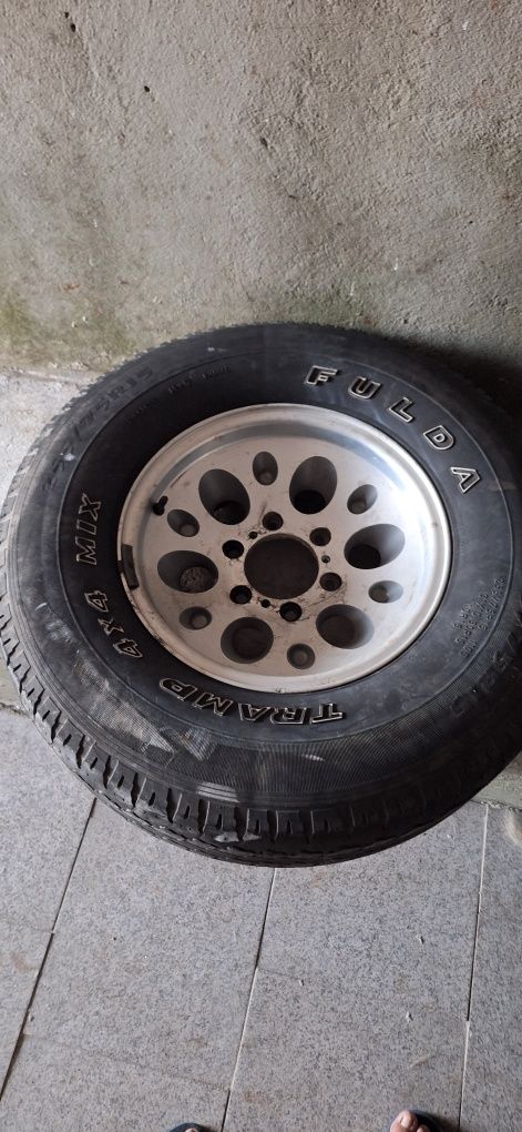 Vendo jantes dum opel frontera a longo
