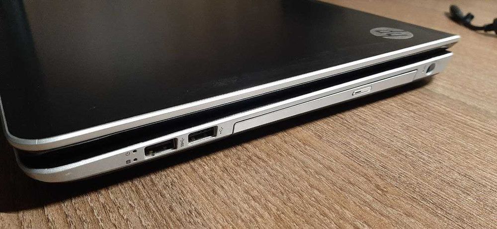 Ноутбук HP I7-16Gb-750Gb HDD модель ENVY DV7-7388sr екран 17"