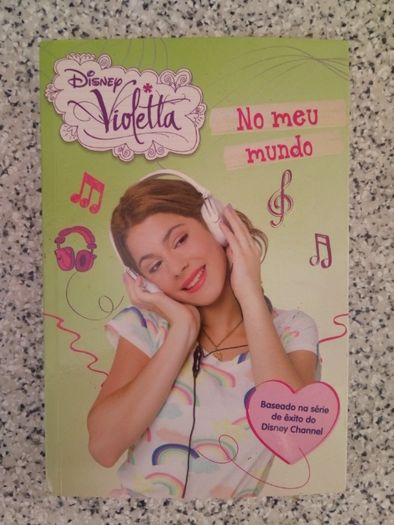 Livro Violetta No meu mundo
