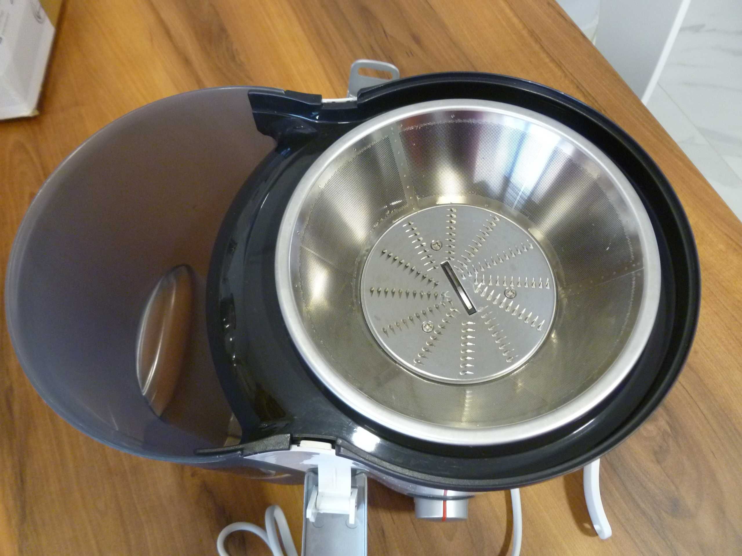 Máquina Sumos Centrifugadora Bosch STYLINE