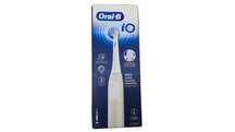 NOWA szczoteczka magnetyczna Oral-B IO 2