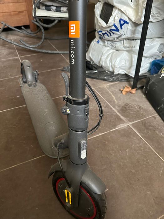 Електросамокат Mi Electric Scooter Pro 2