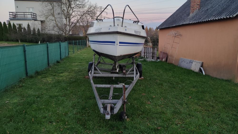 Zagłówka/Łódka / Przyczepa podłodziowa/Harbeck