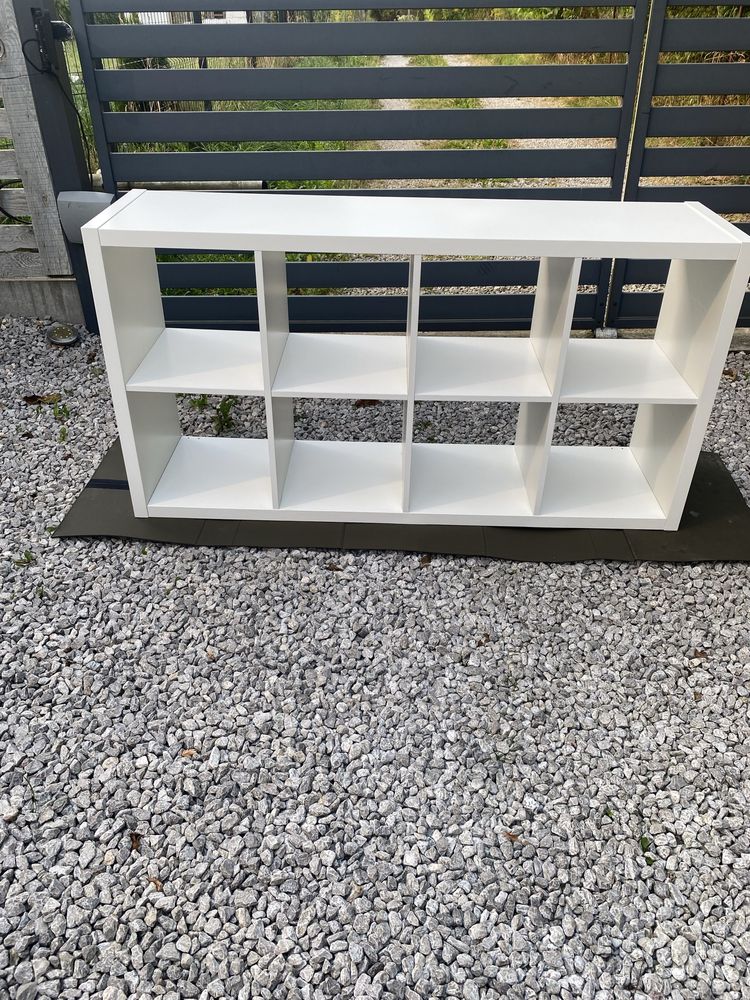 Biały regał Kallax Ikea