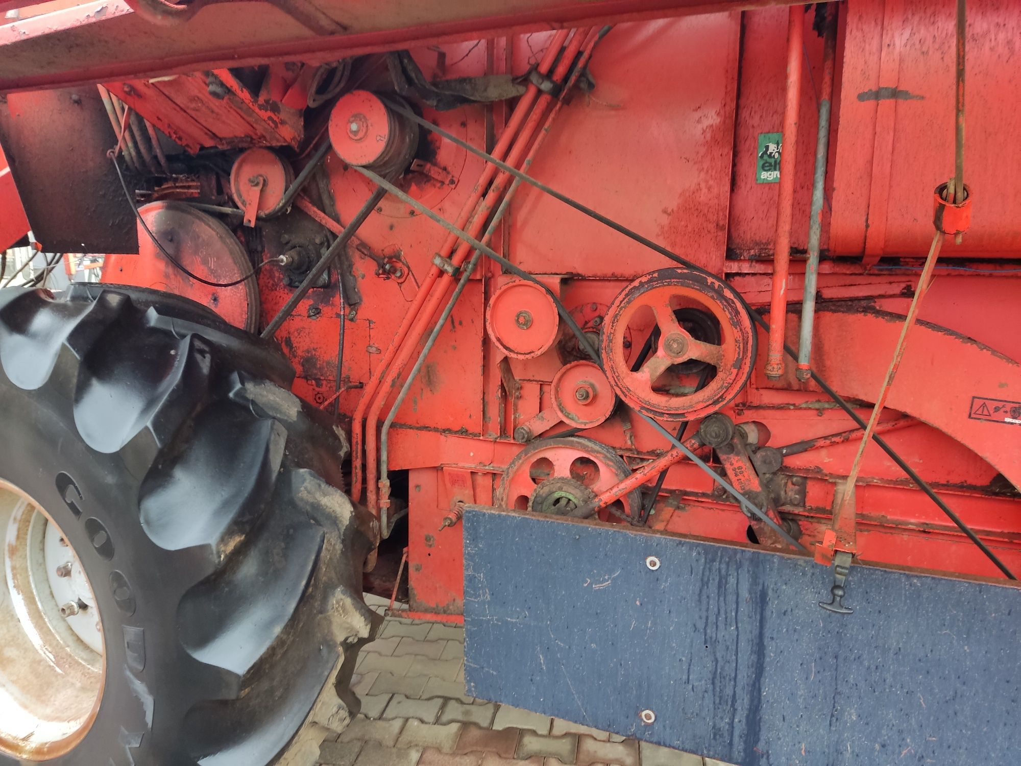 Kombajn zbożowy Deutz Fahr M1620H Heder 5m+wózek