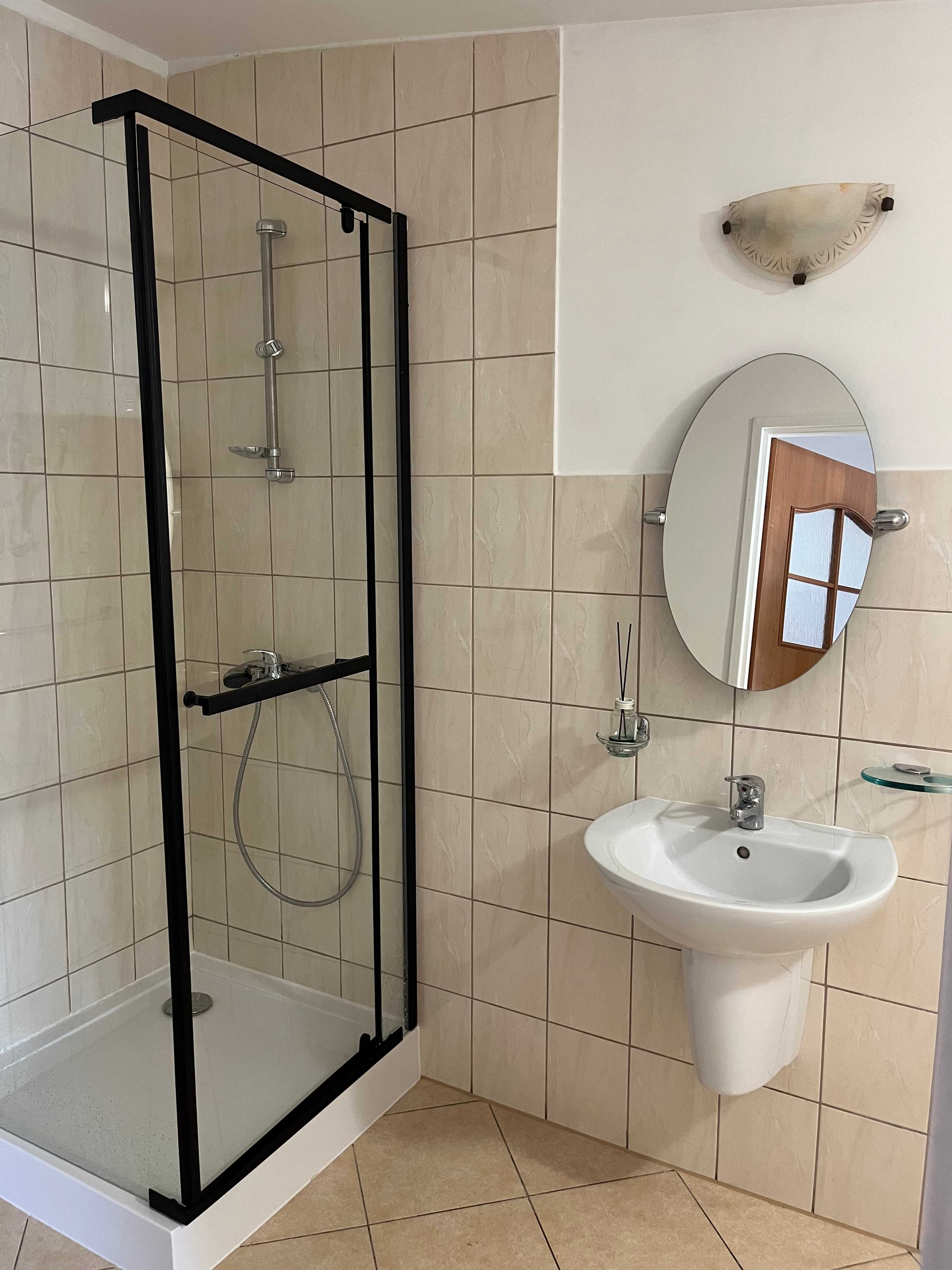 Studio dwupokojowe z łazienką i kuchnią