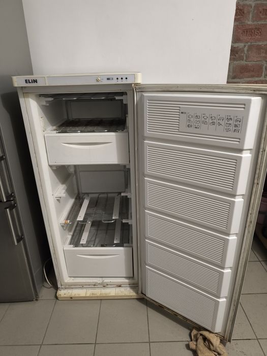 Морозильна камера Elin