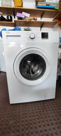 Máquina de lavar roupa beko