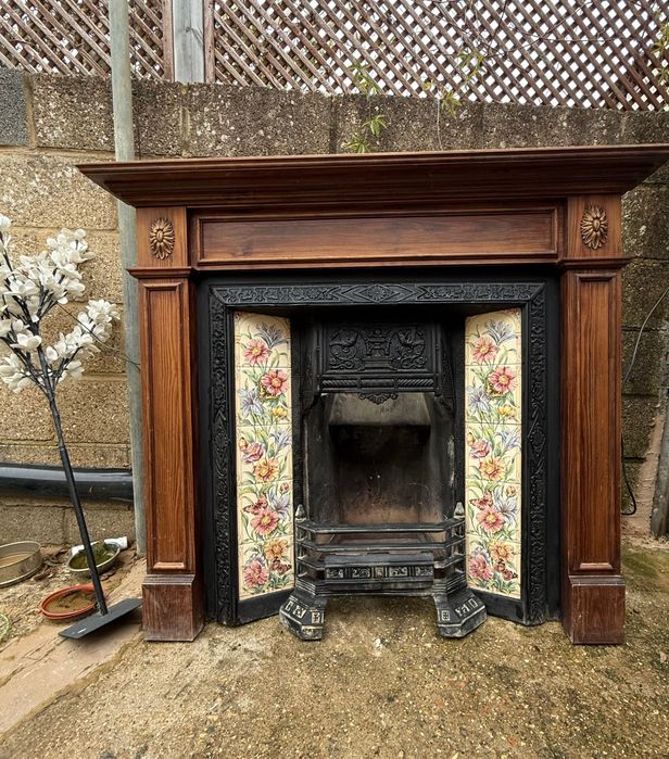 Камін газовий в ідеальному стані в повному комплекті