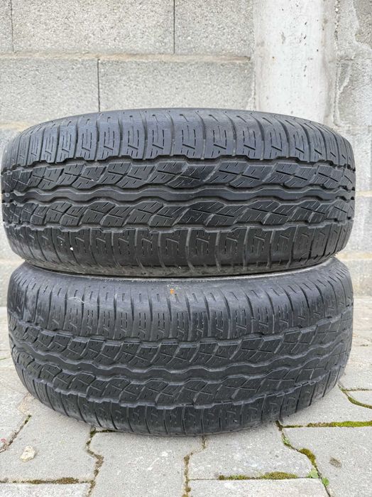2 pneus 235/55 r18 semi novos