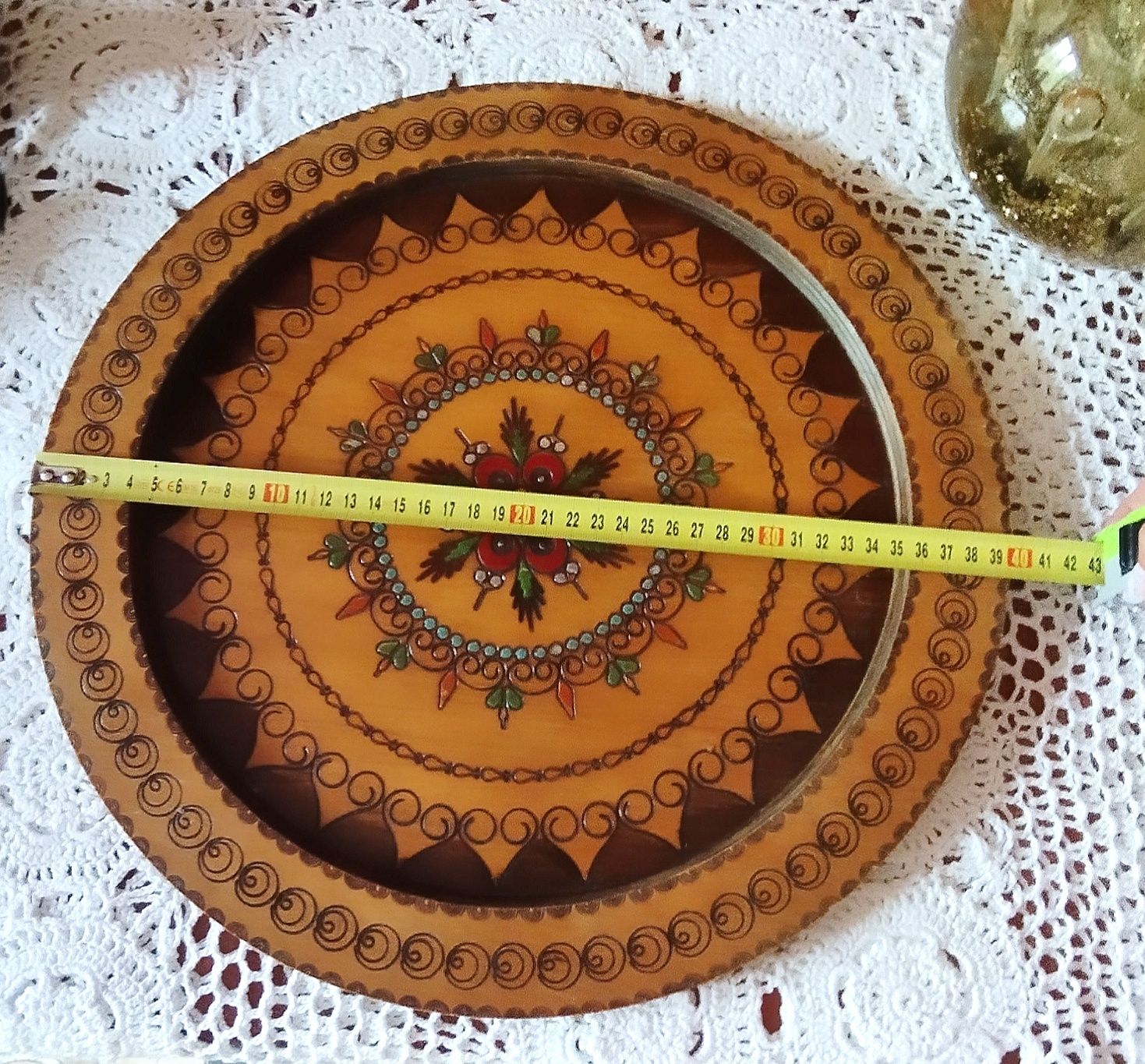 Talerz do zawieszenia, starocie z babcinej szafy