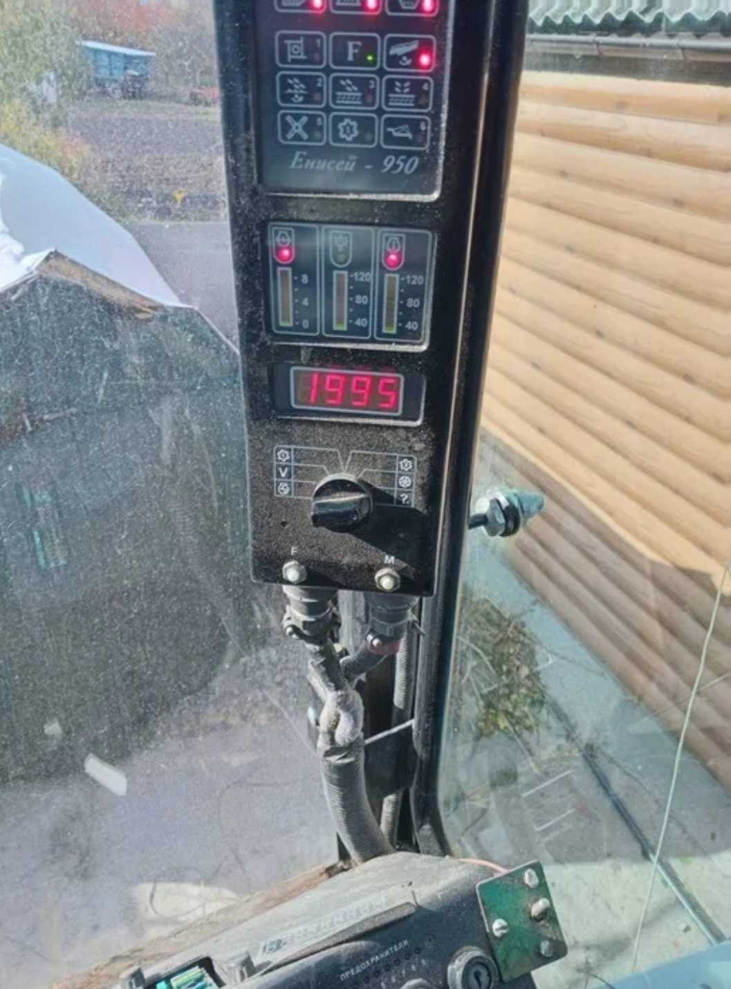 Продам комбайн Єнісей-950
