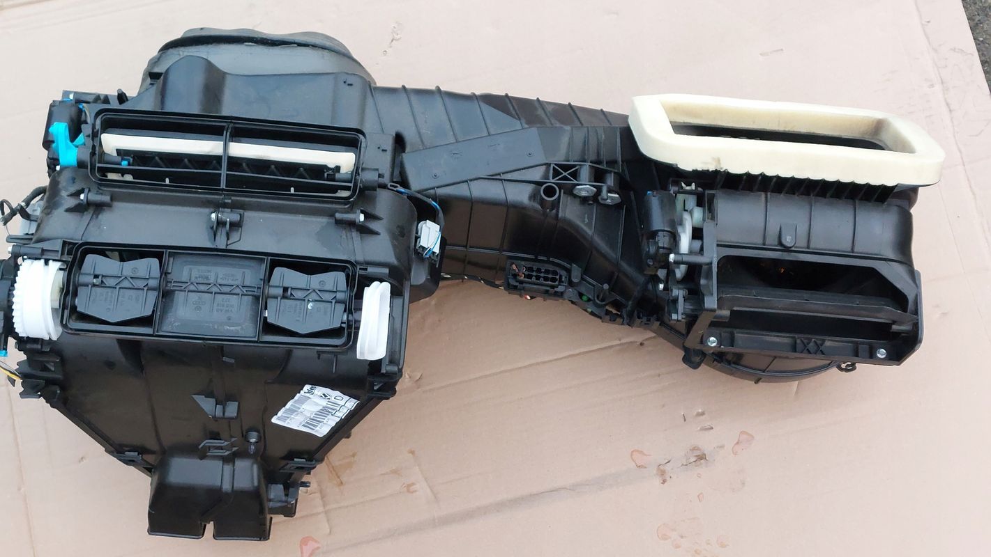 Vw Touran Ii 10-15r Nagrzewnica Wentylator Obudowa Klimatronik 1tkk