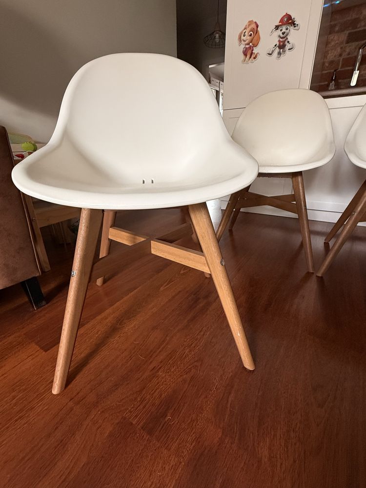 Krzeslo Ikea FANBYN styl skandynawski