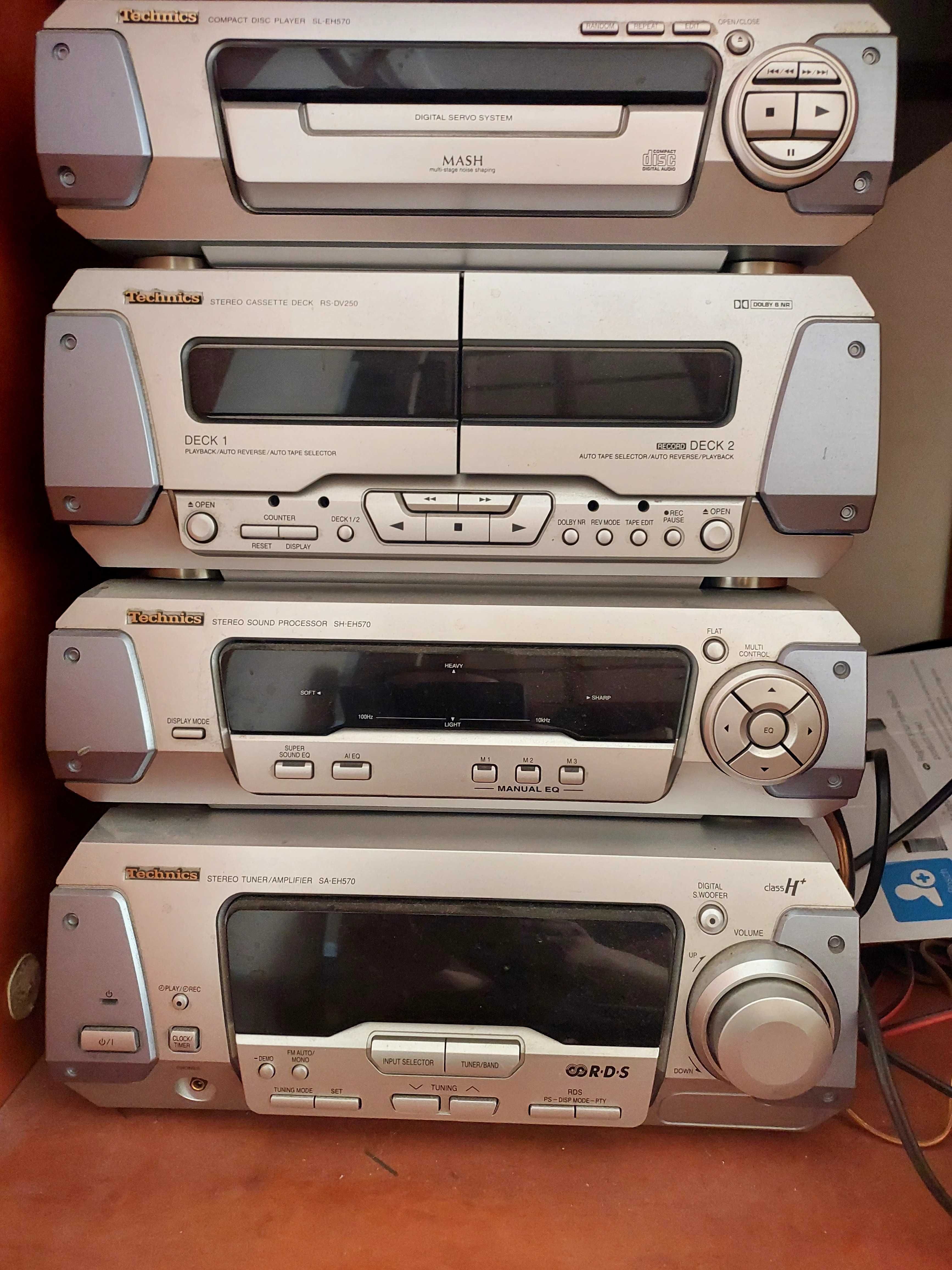 Wieza technics 4 segmentowa