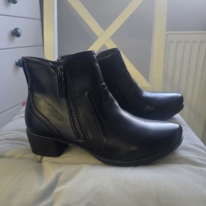 Buty skórzane  Jana 40