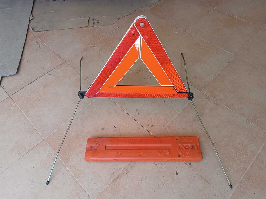 Triângulo Sinalização para Carro