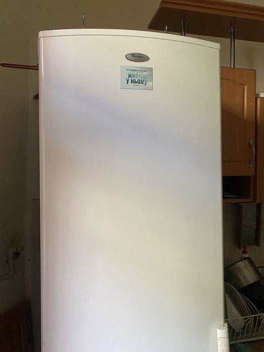 Холодильник Whirpool