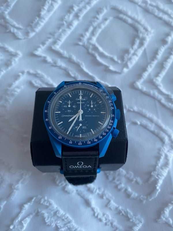 Limitowany Omega x Swatch SO33N100 – Moonswatch Neptun