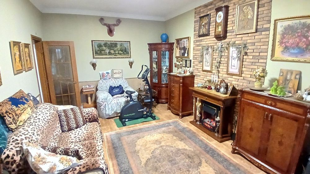 Продаж 2-кімнатної на Адміральській