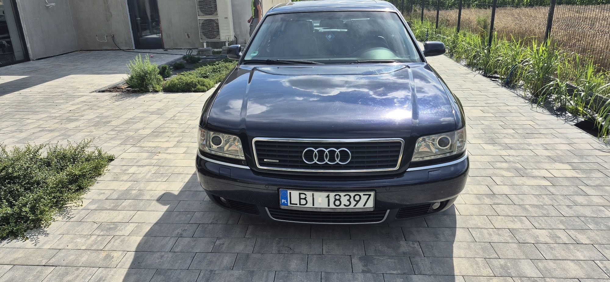 Audi A8D2 Fl 1999r