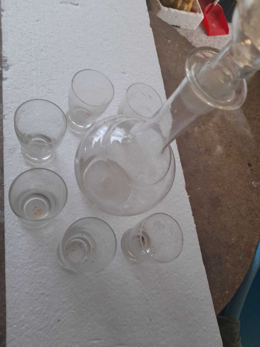 Garrafa Lisa em Vidro + 6 Copos Lapidados ( Muito Antigo )