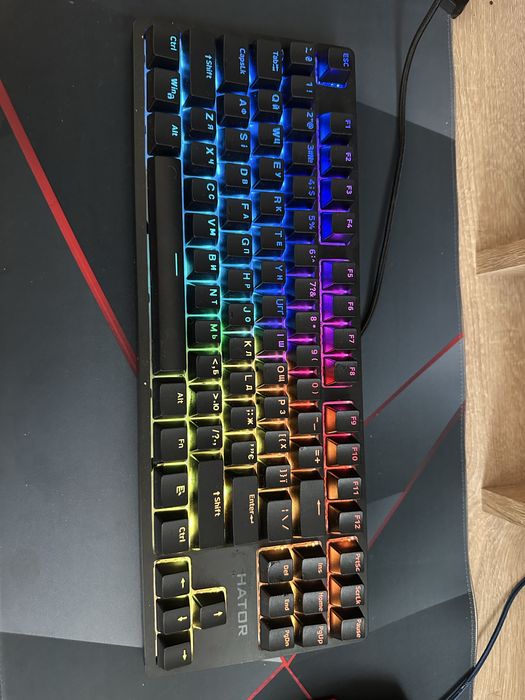 Компʼютер ПК зі всіми комплектуючими