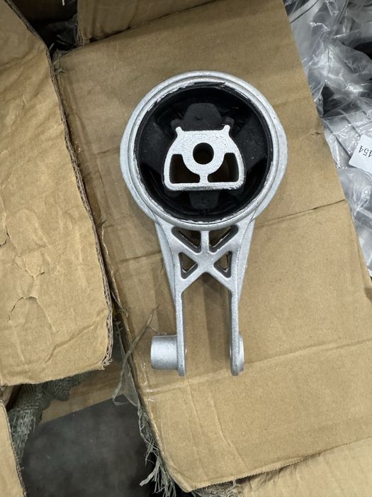 Подушка коробки передач Акпп Chevrolet Volt 1