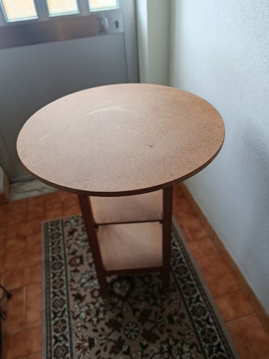 Mesa/Camilha de madeira