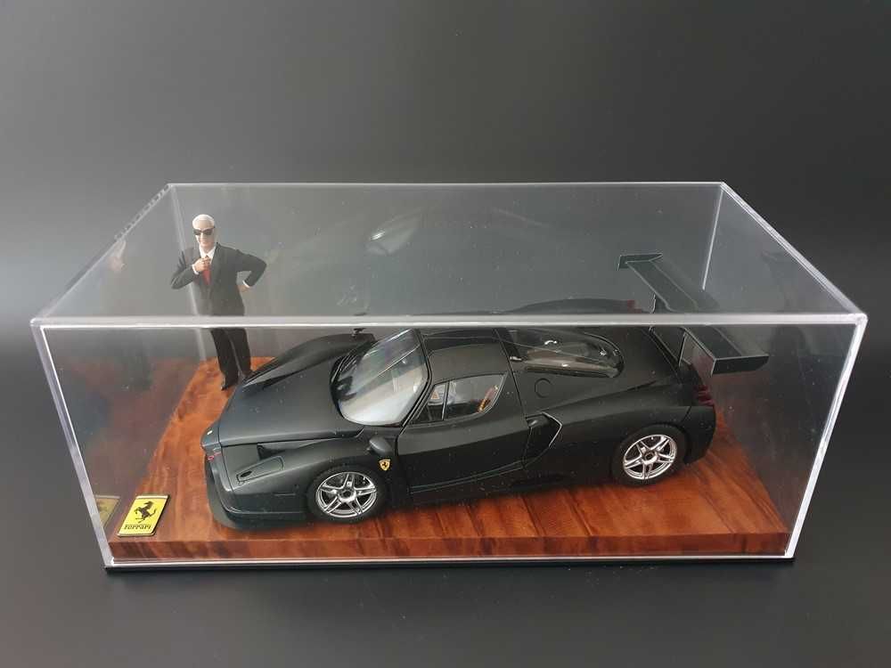 1/18 Арт-Подиум «Вавона» (для моделей AUTOart, CMC, Exoto, BBR)