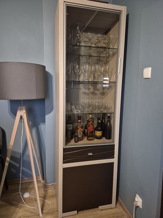 Komoda rtv plus witryna