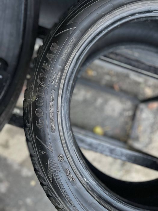 Шини 225/50 r17 Goodyear