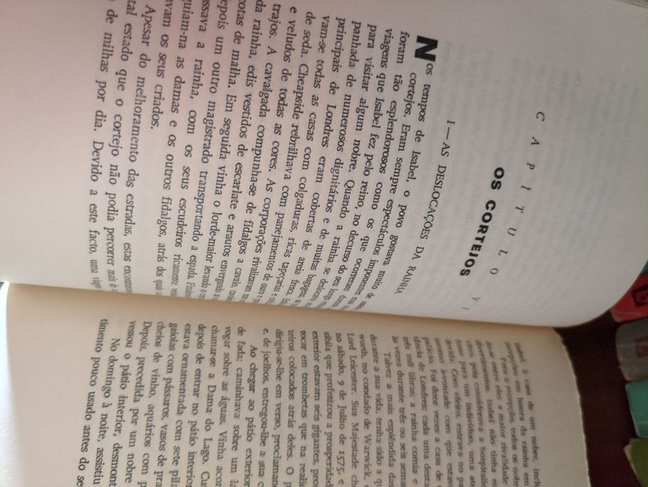 A Vida Quotidiana Em Inglaterra no tempo de Isabel I por Léon Lemonnie