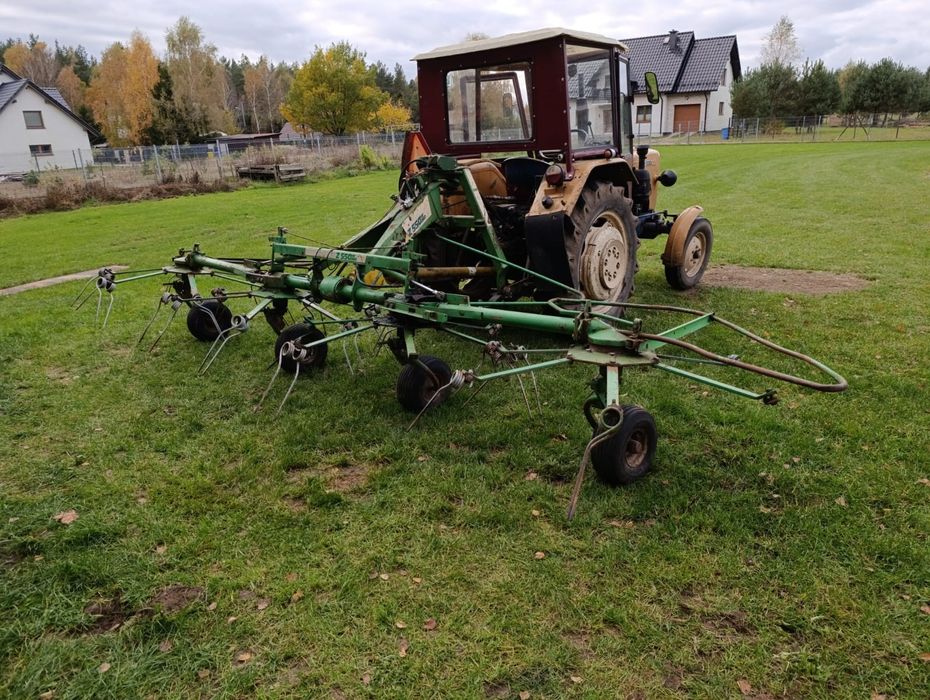 Rozgrabiarka przetrząsarka Stoll Hydro 660