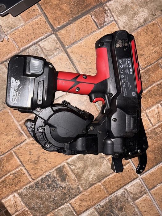 RB Max Twintier 441 T - wiązarka do drutu plus szpule