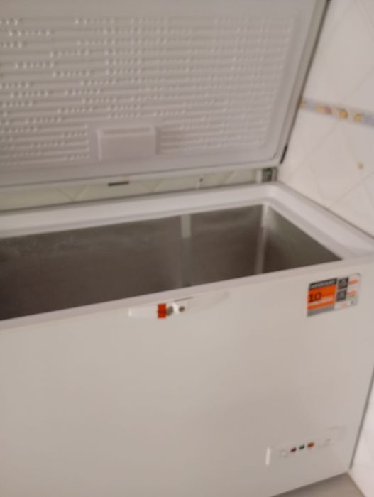 Arca congeladora Indesit 320 l (1. 18cm)