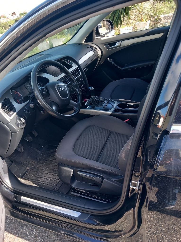 Aud A4 Tdi B8 com motor de 143cavalos nacional sempre em garagem muito