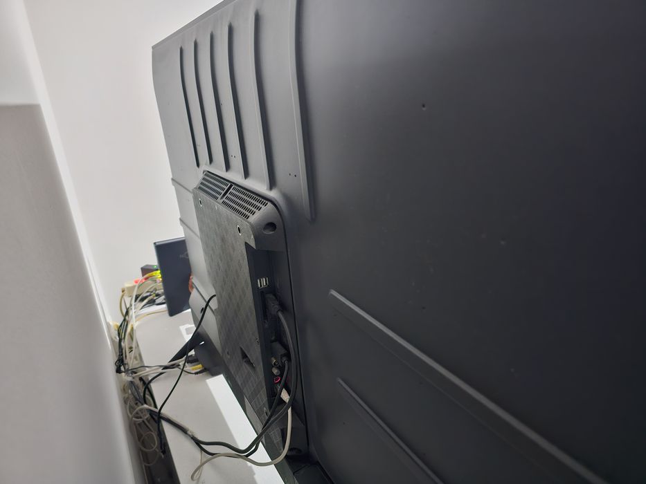 Vendo TV Hisense de 55 polegadas