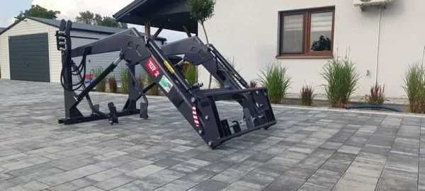 Ładowacz TUR  3 Sekcje Euroramka do Ciągnika C330 Możliwość Montażu