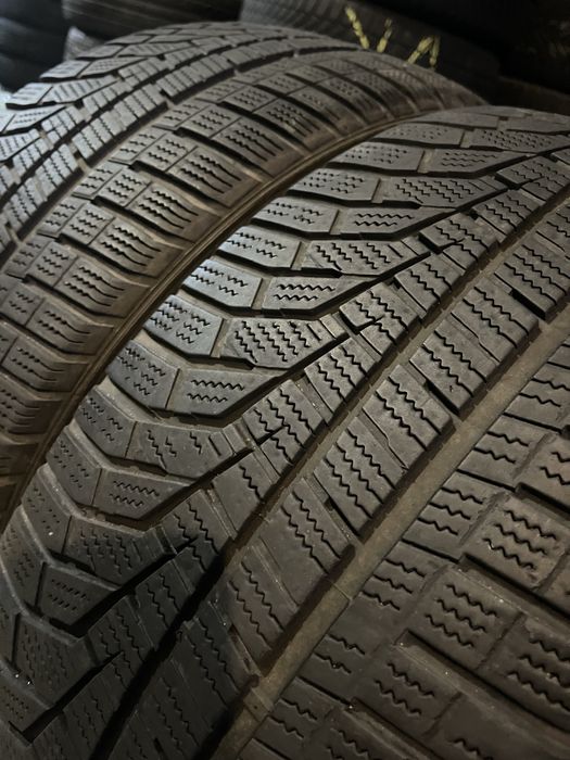 R18 235/45 зимові шини з Німеччини.
