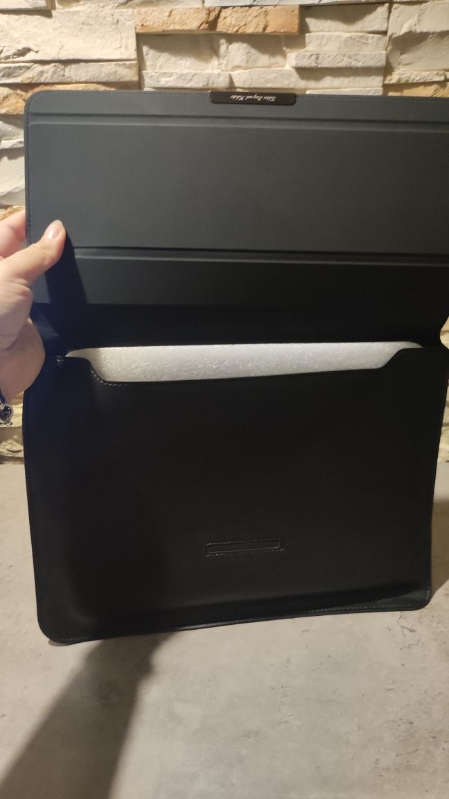 Pokrowiec etui na laptopa / notebooka