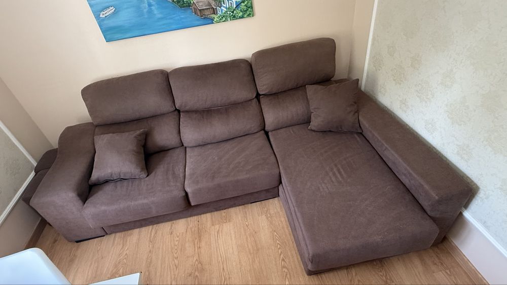 Sofá de 4 lugares chaise long em bom estado