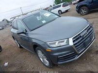2018 Audi Q5 2.0T Premium / 2.0T Tech Premium
