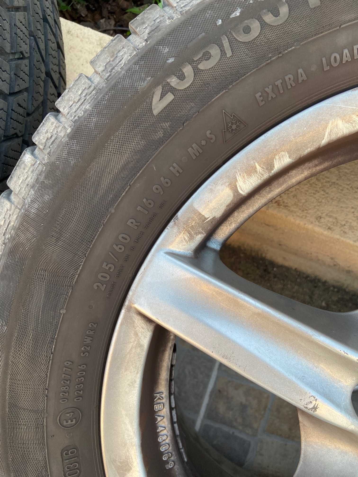 4x Jantes com pneus 205/60 R16 Skoda  - rims with tires