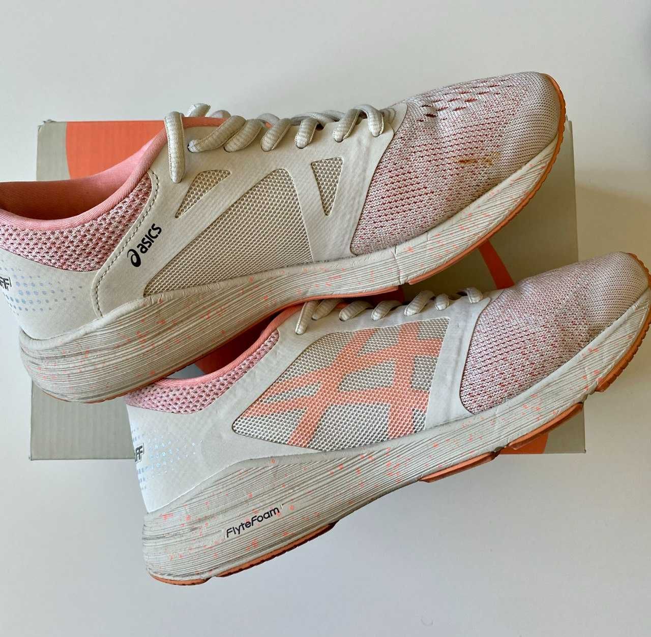 Кросівки Asics 38р