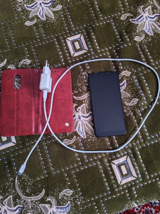 Продам телефон  Redmi5 Plus