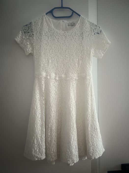 Biała koronkowa sukienka Reserved 146 cm