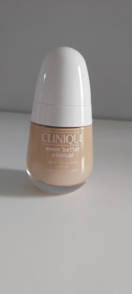 Clinigue even better podkład CN 40 cream chamois